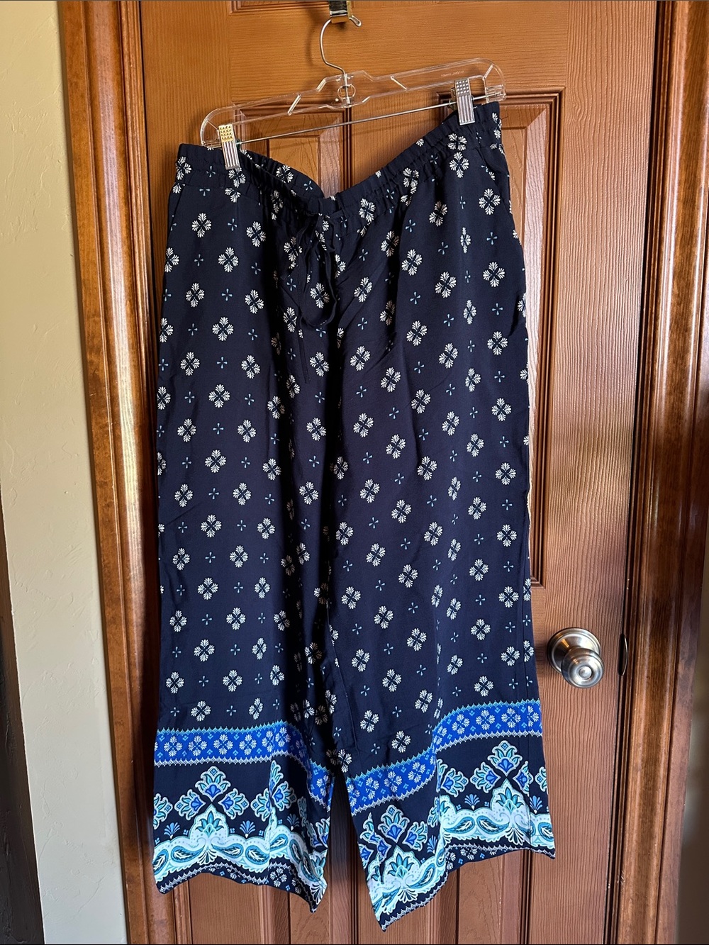 Loft Navy Blue Printed Wide-Leg Drawstring Waist Pants, size large